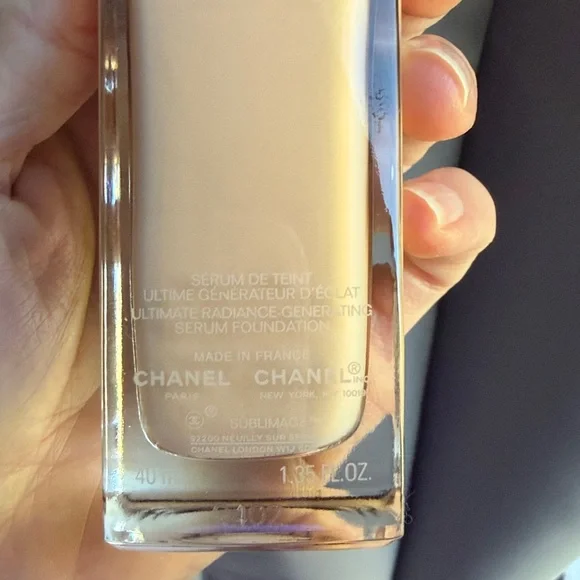 CHANEL Sublimage L'Essence de Teint Foundation - Picture 4 of 4